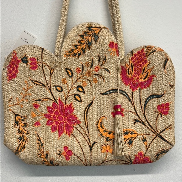 Antik Kraft Tan Floral 🌺 Shoulder Bag | 100% Jute | Magnetic Closure ✨ - Picture 4 of 11